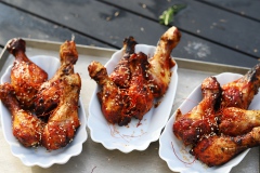 Fertige Drumsticks mit BBQ Glaze